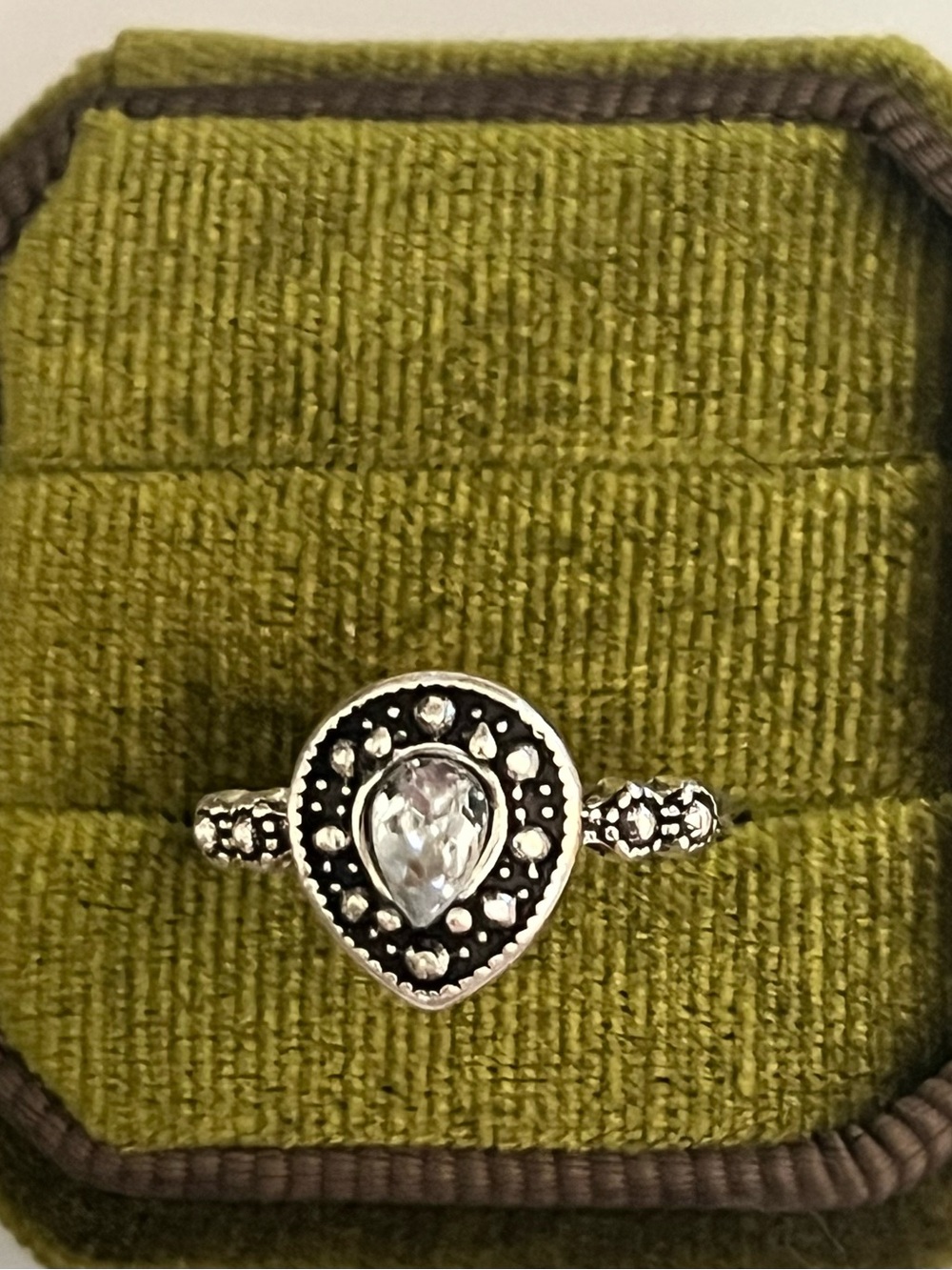 Vintage/Boho Design Teardrop Shaped Cubic Zirconia Silver Statement Ring S 6